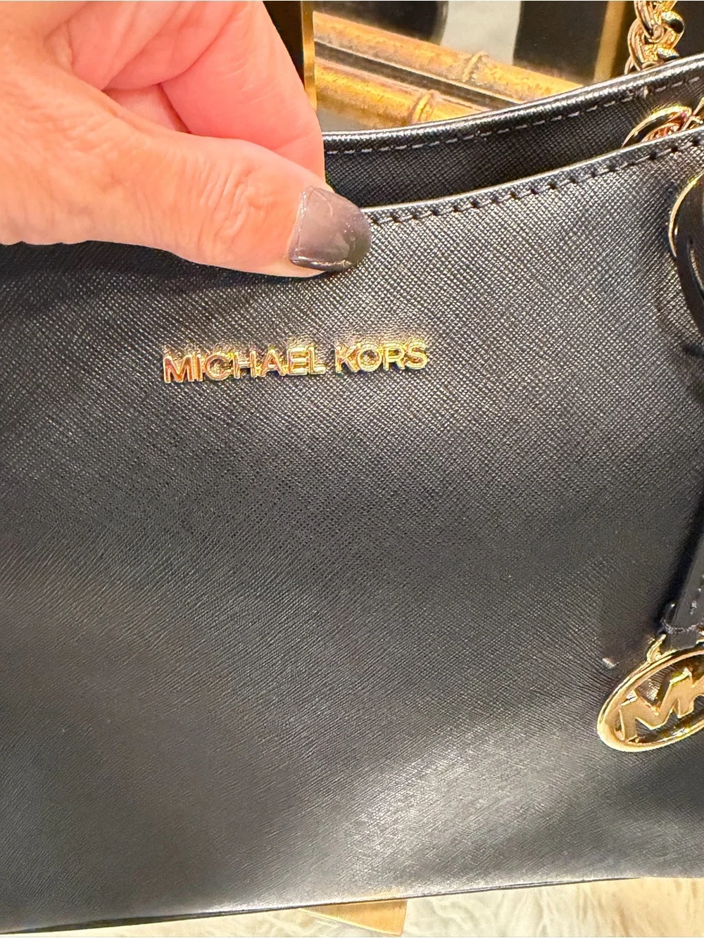 Michael Kors JET SET NWT Black Saffiano Leather Tote with Gold Hardware $558